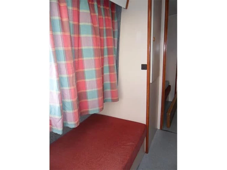 Location bateau Low Cost Eau Claire 1130 à Chenillé-Changé sur Samboat