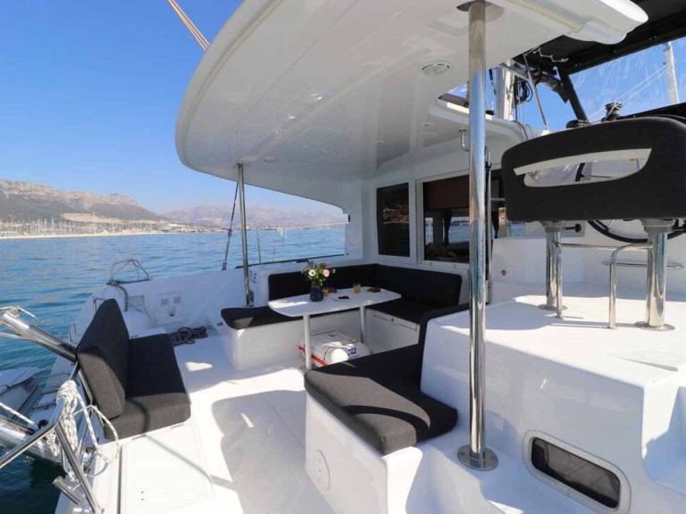 Location bateau Lagoon Lagoon 40 à Pula sur Samboat