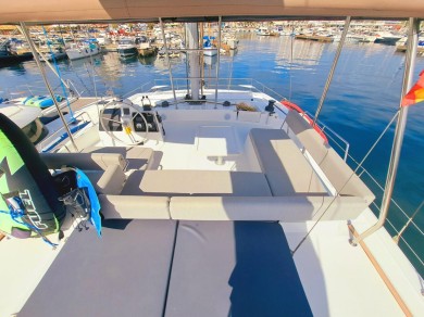 Katamaran mit oder ohne Skipper Bali Catamarans mieten in Club Nàutic Sant Antoni