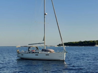 Yacht charter Cannes cheap Oceanis 45