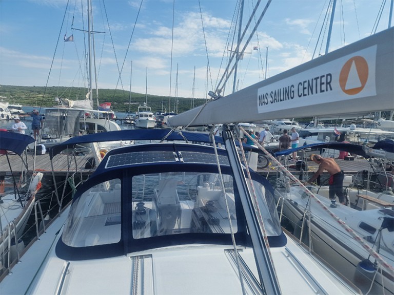 Bénéteau Oceanis 45 a louer à Punat