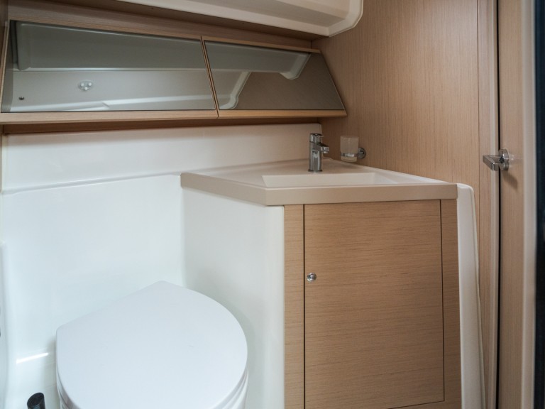 Louez un Bénéteau Oceanis 40.1 à Castiglioncello