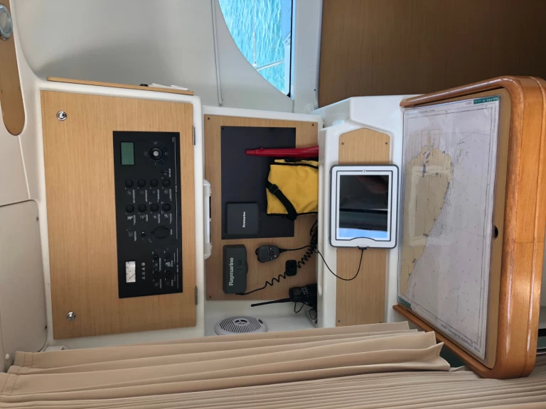 Location à Gouviá - Lagoon Lagoon 380 S2 sur SamBoat