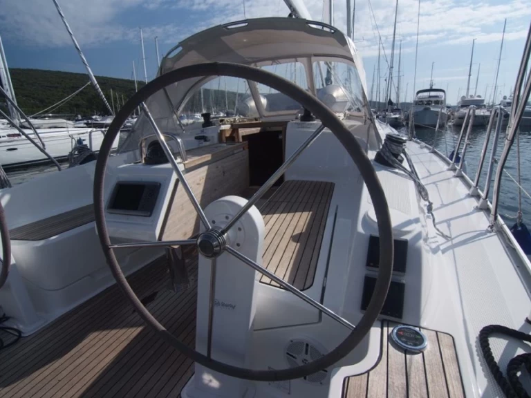 Location bateau Punat pas cher Cruiser 37