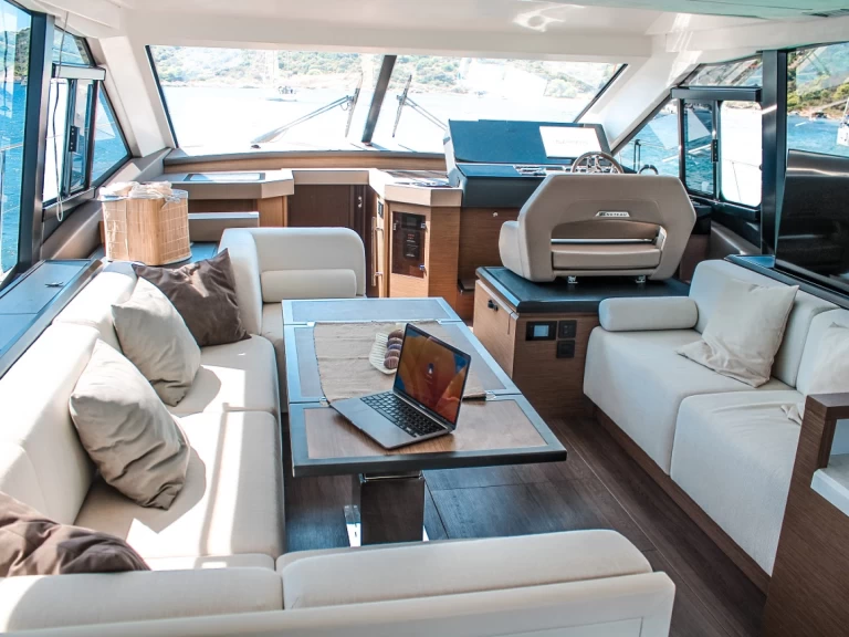 Location Bateau à moteur à Seget Donji - Bénéteau Monte Carlo 52