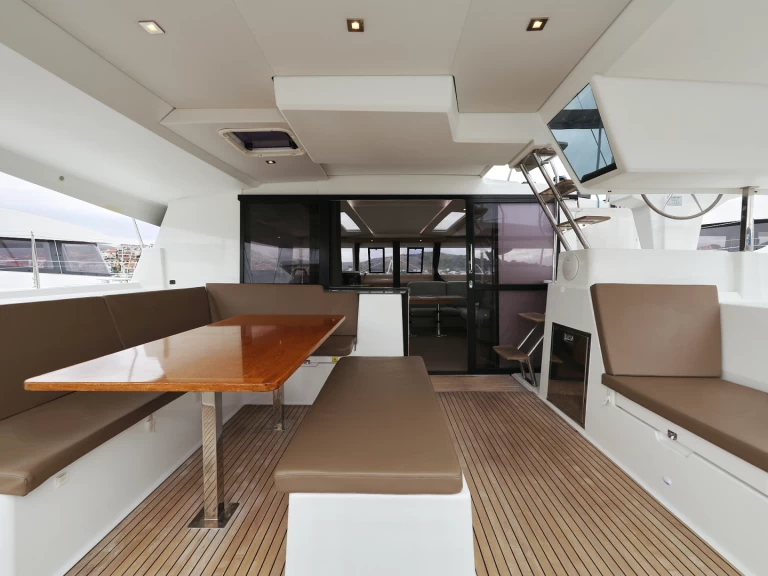 Location bateau Fountaine Pajot Saona 47 à Rogoznica sur Samboat