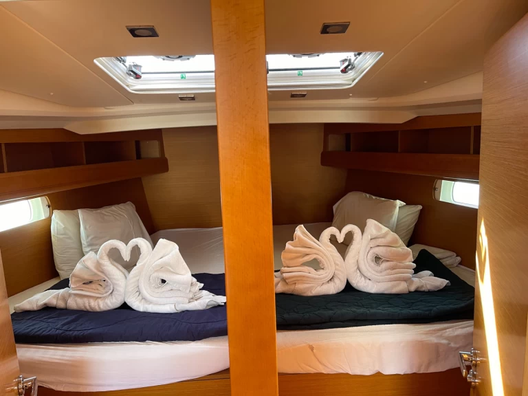 Location bateau Jeanneau Sun Odyssey 469 à Álimos sur Samboat