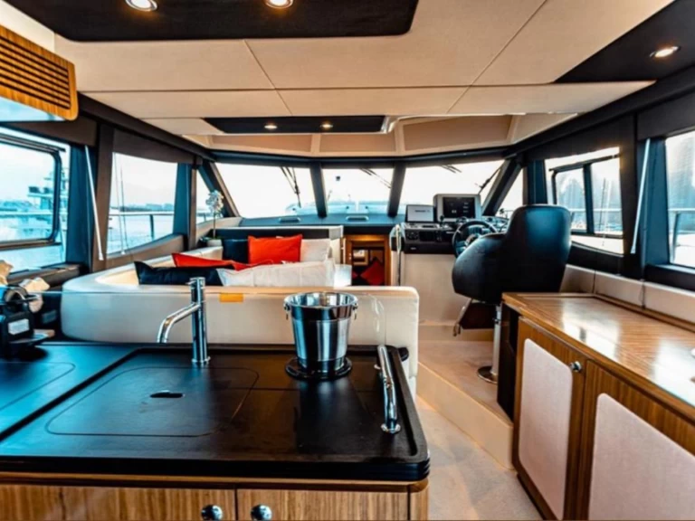 Location Yacht à Dubai Marina - Azimut Azimut 46 Fly