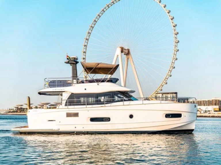 Yacht à louer à Dubai Marina au meilleur prix