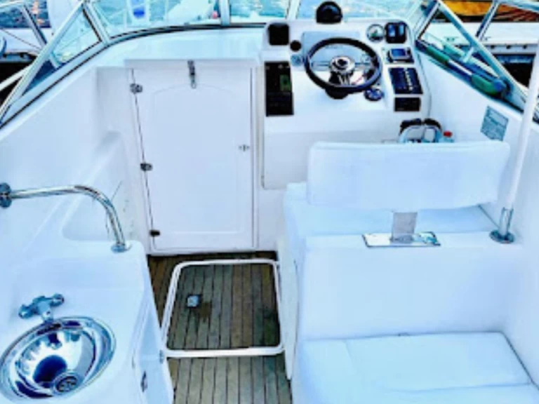 Location bateau Gulf Craft - Majesty Yachts Majesty 33ft à Dubai Marina sur Samboat