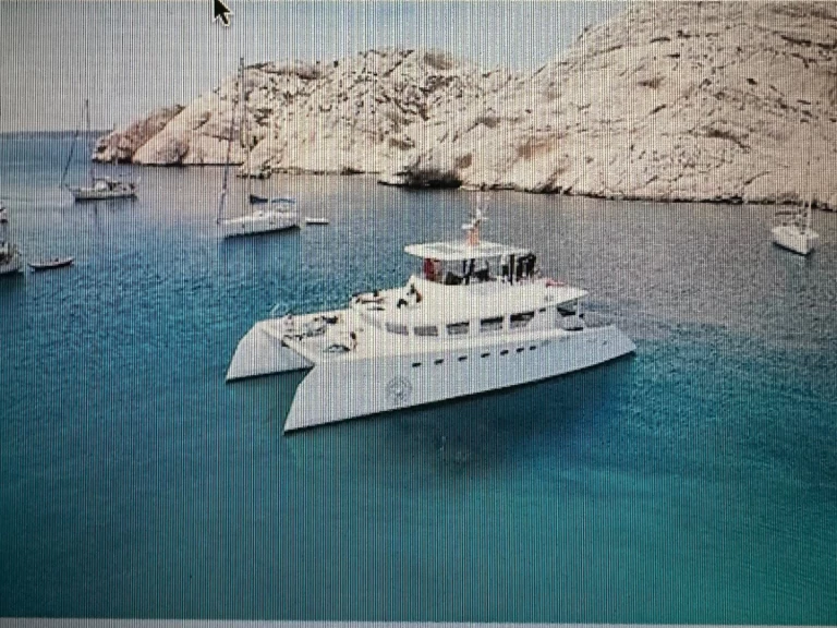 Louez un Explorer SEA  à Marseille
