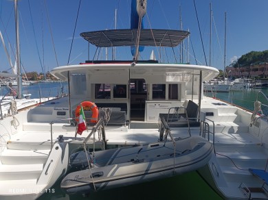 Rent a Lagoon Lagoon 450 F Furnari