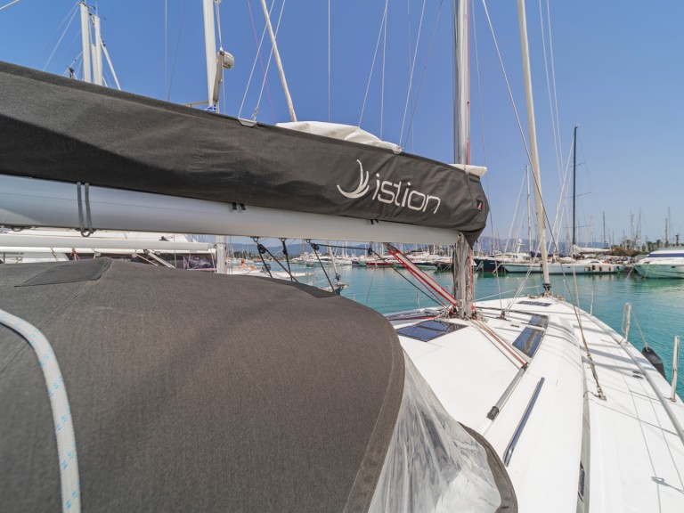 Location bateau Gouviá pas cher Oceanis 51.1