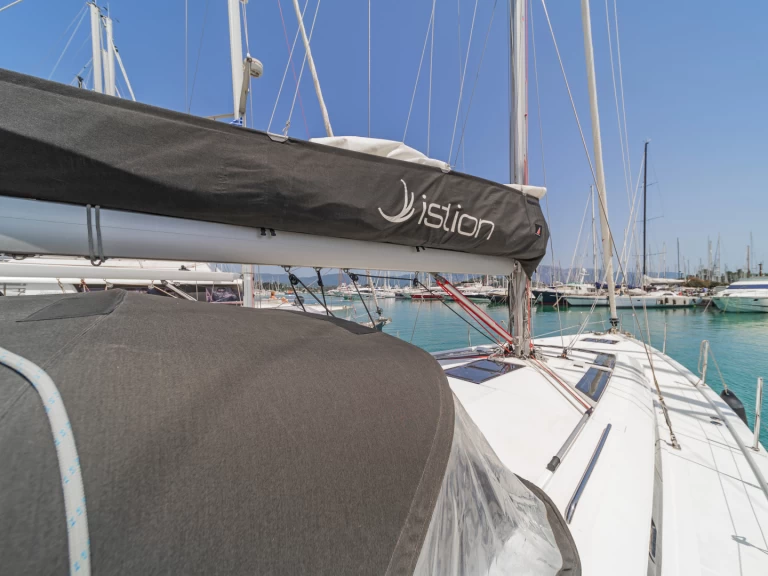 Location bateau Gouviá pas cher Oceanis 51.1