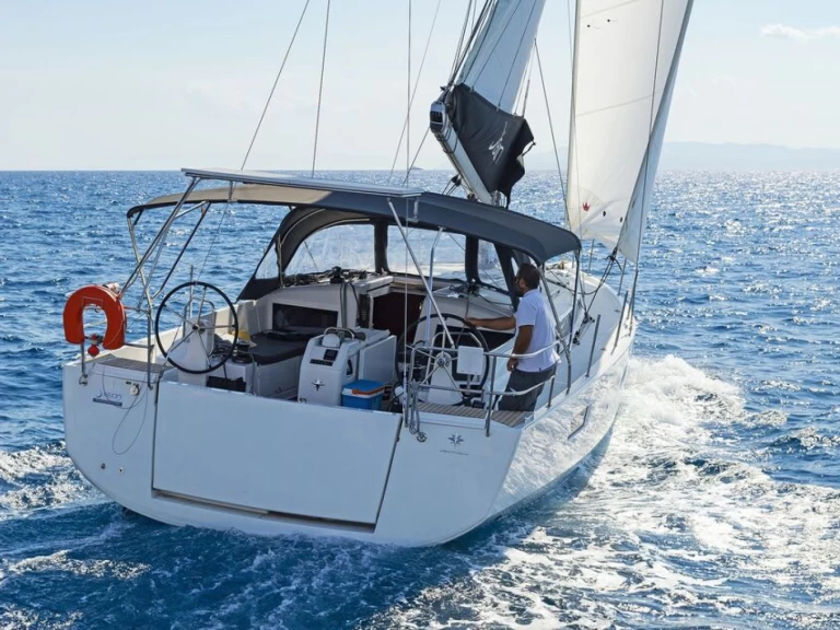 Louez un Jeanneau Sun Odyssey 440 à Lefkáda