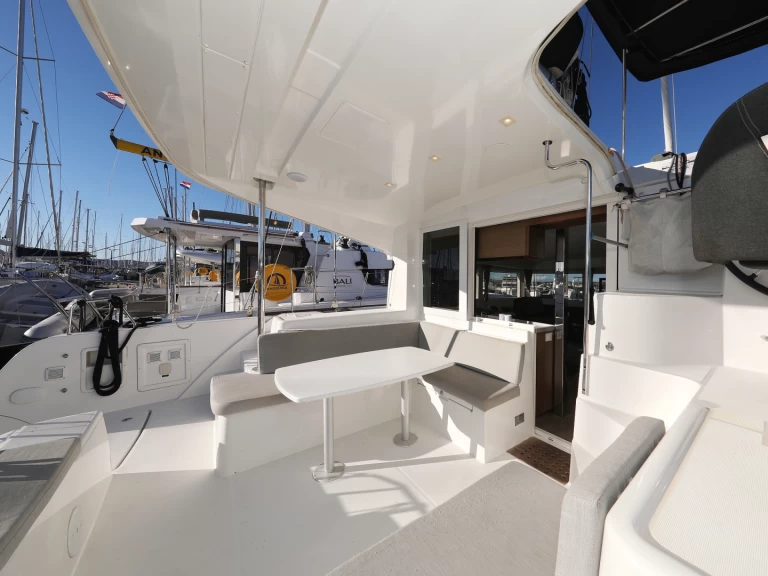 Location Catamaran Lagoon avec permis