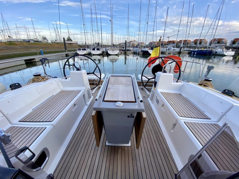 Location Voilier à Kromme Hoek - Bénéteau Oceanis 411