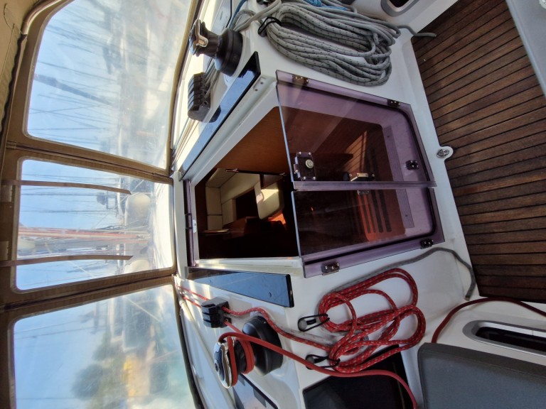 Bénéteau Oceanis 41.1 a louer à Álimos