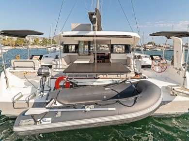 Catamaran for rent Préveza at the best price