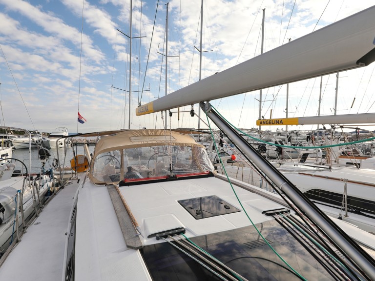 Voilier à louer à Sibenik au meilleur prix