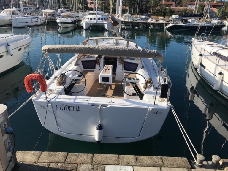 Location bateau Furnari pas cher Dufour 430 Grand Large