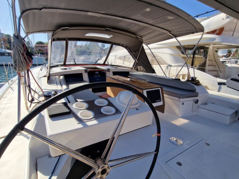 Location à Furnari - Dufour Dufour 530 sur SamBoat