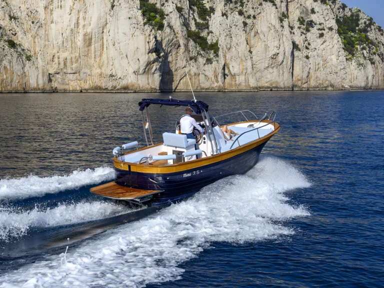 Location bateau Mimi mimi 7.50 à La Spezia sur Samboat