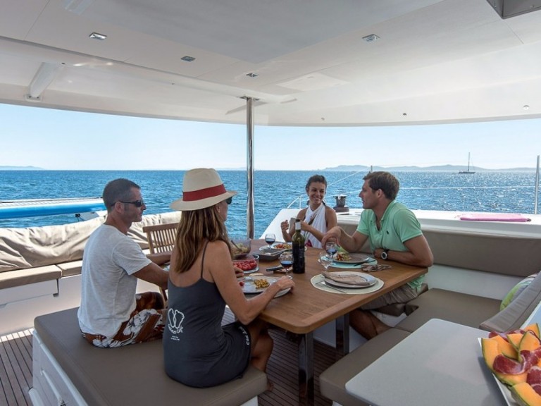 Louer Catamaran avec ou sans skipper Fountaine Pajot à Mai Khao