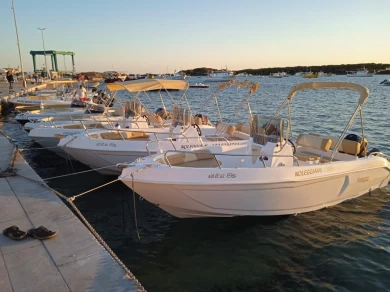 Motorboat rental in Porto Cesareo - Salento marine Elite 19