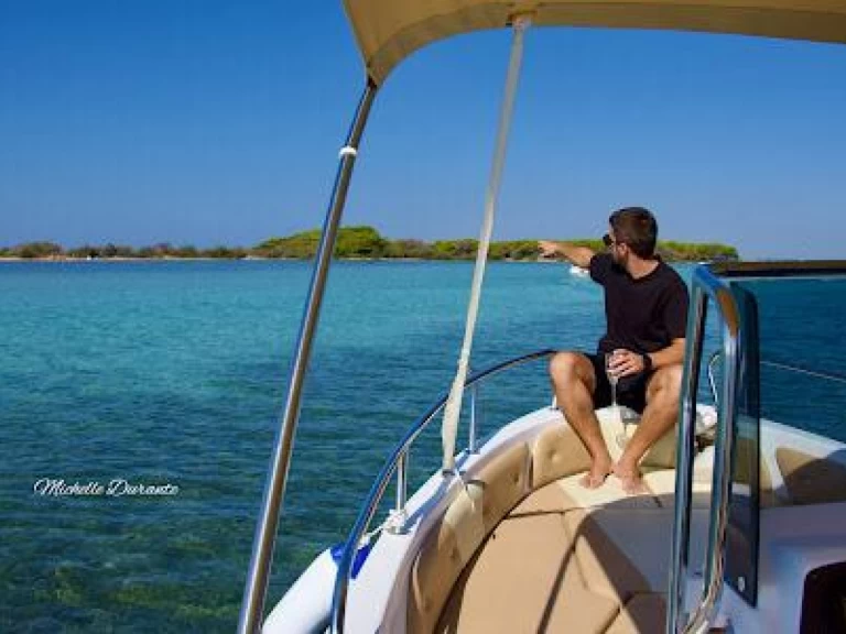 Location Bateau à moteur Salento marine avec permis