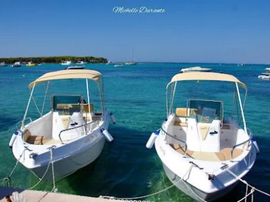 Yacht charter Porto Cesareo cheap Elite 19