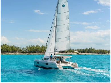 Catamarano a noleggio a Ribishi al miglior prezzo