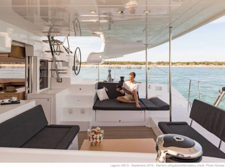 Location à Bas du Fort - Lagoon Lagoon 450 Sport Top sur SamBoat