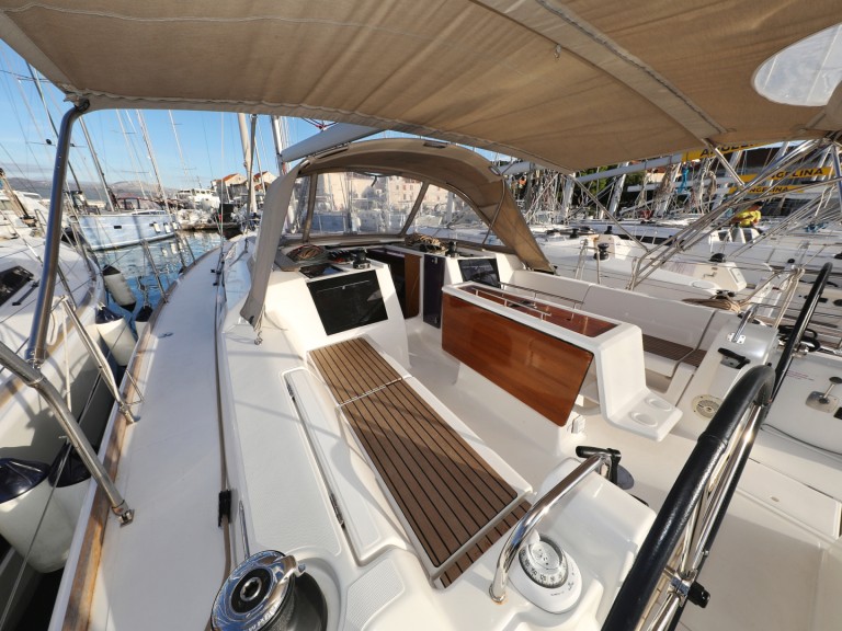 Dufour Dufour 412 Grand Large a louer à Trogir