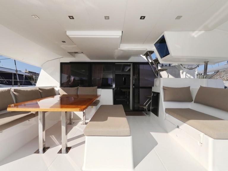 Fountaine Pajot Saba 50 a louer à Trogir