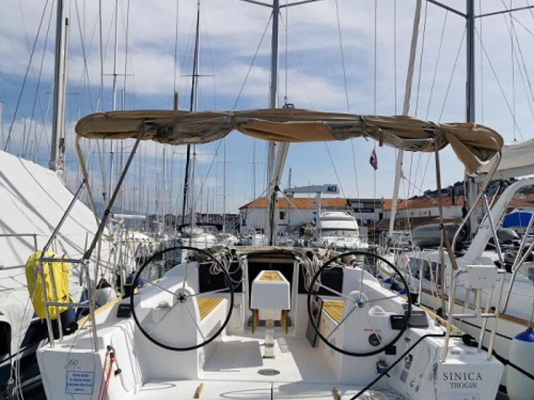 Location bateau Trogir pas cher Dufour 350 Grand Large