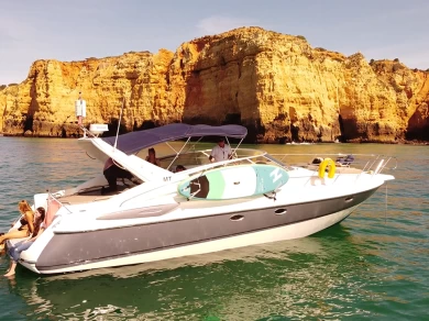 Lyx yacht för uthyrning Lagos till det bästa priset 