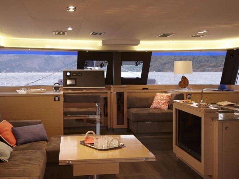 Louez un Fountaine Pajot Ipanema 58 à Le Marin