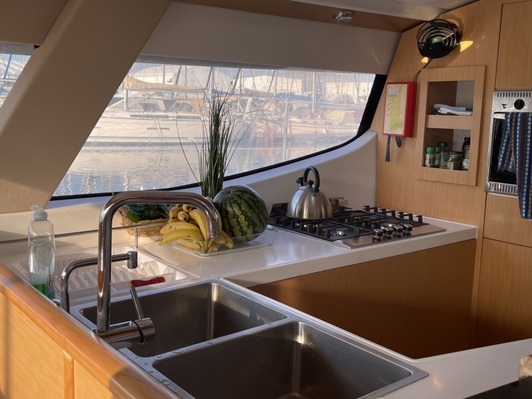 Fountaine Pajot Salina 48 Evolution a louer à Porto-Vecchio