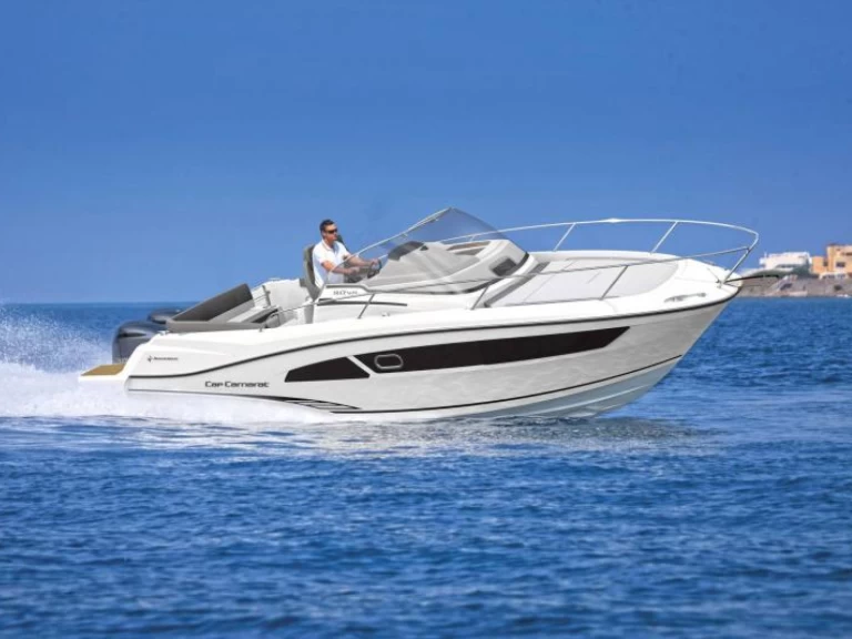 Bateau à moteur à louer à Port du Lavandou au meilleur prix