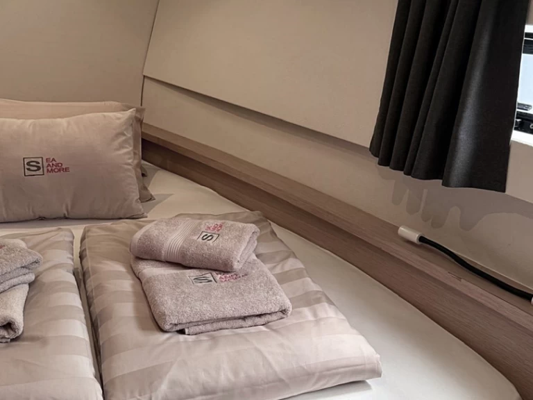 Location bateau Fountaine Pajot Fountaine Pajot MY 37 à Rogoznica sur Samboat