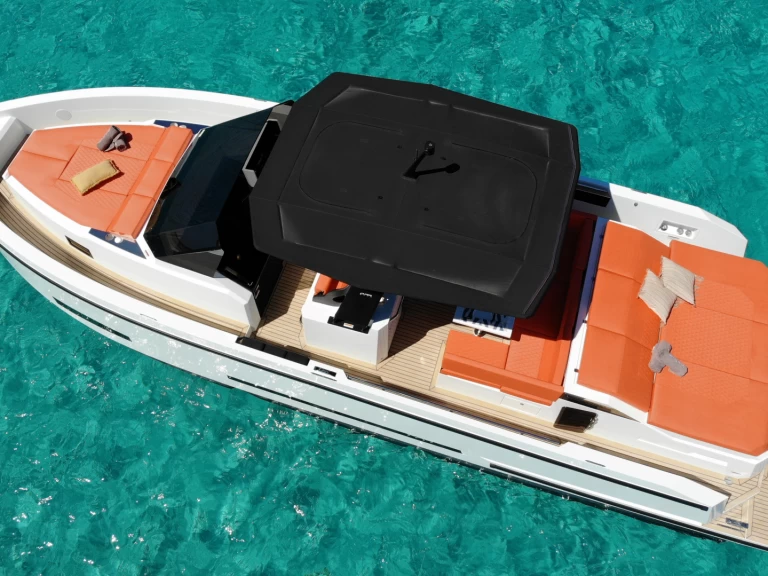 Location Bateau à moteur De Antonio avec permis