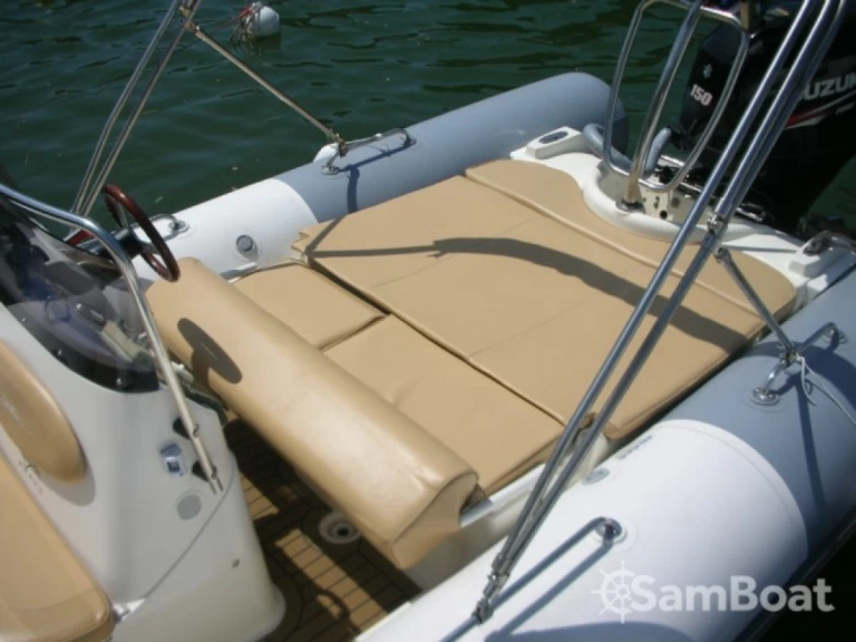 Location à La Grande-Motte - Zodiac Medline 650 sur SamBoat