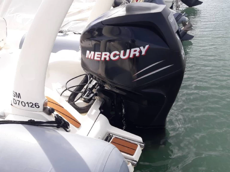 Location bateau La Grande-Motte pas cher Medline 650