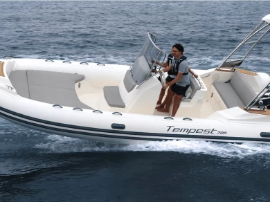 Bareboat Rental RIB Capelli with a boat licence
