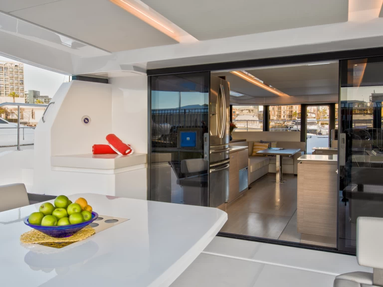 Leopard Leopard 53 Powercat a louer à Road Town