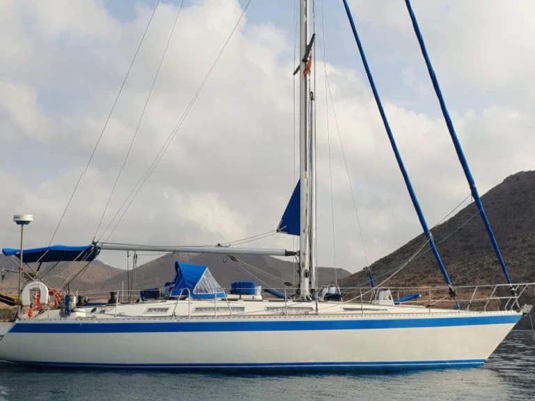 Location bateau Port-Saint-Louis-du-Rhône pas cher Centurion 42