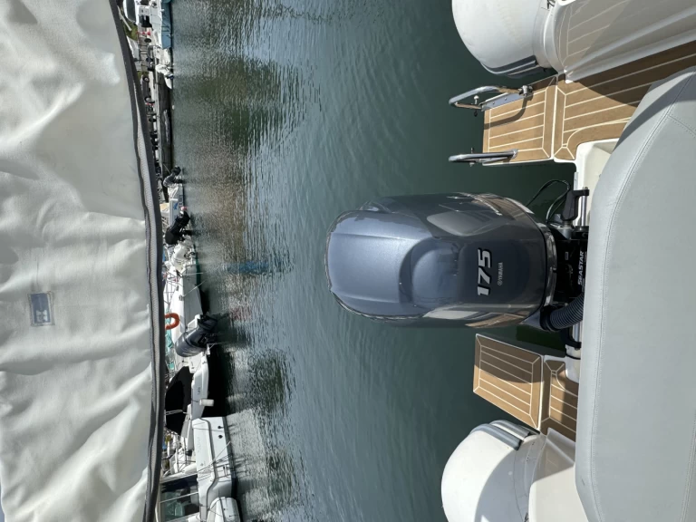 Louez un Capelli Tempest 650 à La Madrague