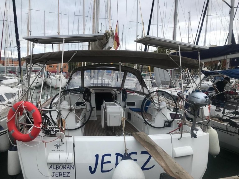 Location Voilier Jeanneau avec permis