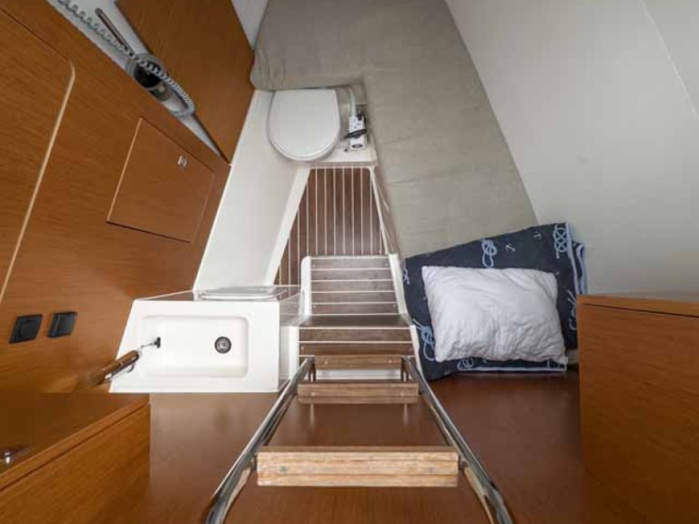 Location bateau Pula pas cher Bavaria C50 Holiday - 5 + 1 cab.